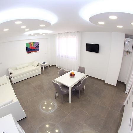 Mondo Suites Apartments Neapol Zewnętrze zdjęcie