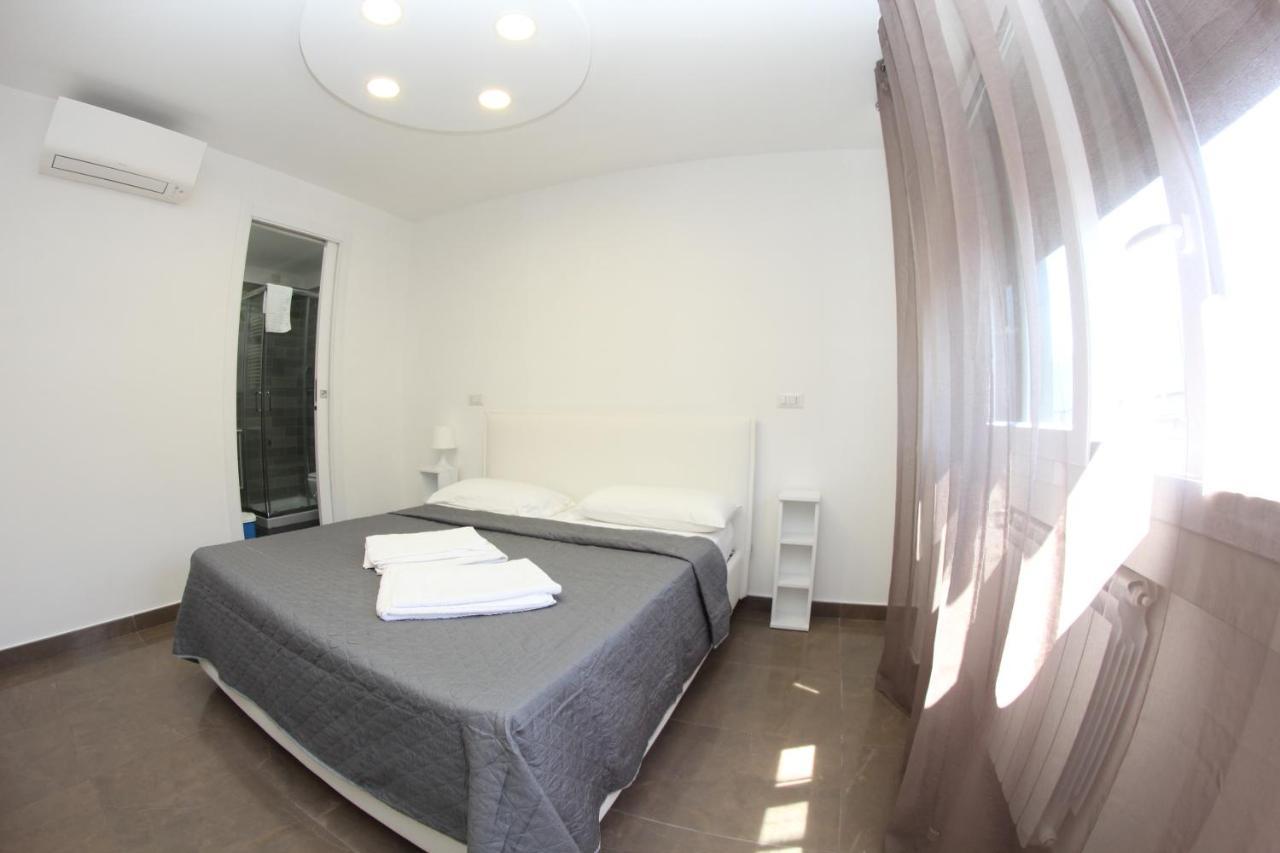 Mondo Suites Apartments Neapol Zewnętrze zdjęcie