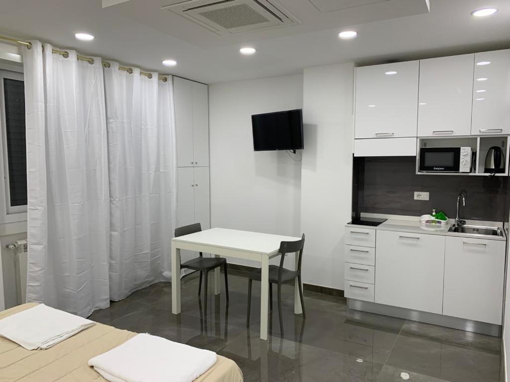 Mondo Suites Apartments Neapol Zewnętrze zdjęcie
